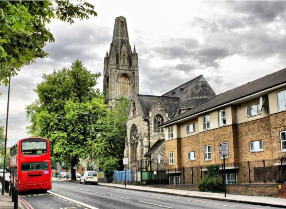 London Double Bedroom Hotel In Tufnell Park With Wifi 외부 사진