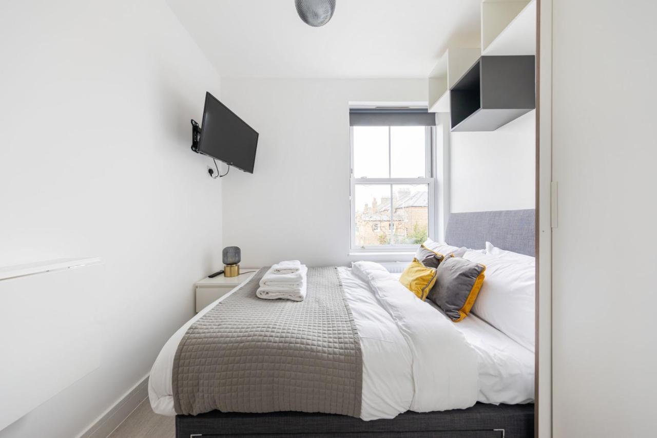 London Double Bedroom Hotel In Tufnell Park With Wifi 외부 사진